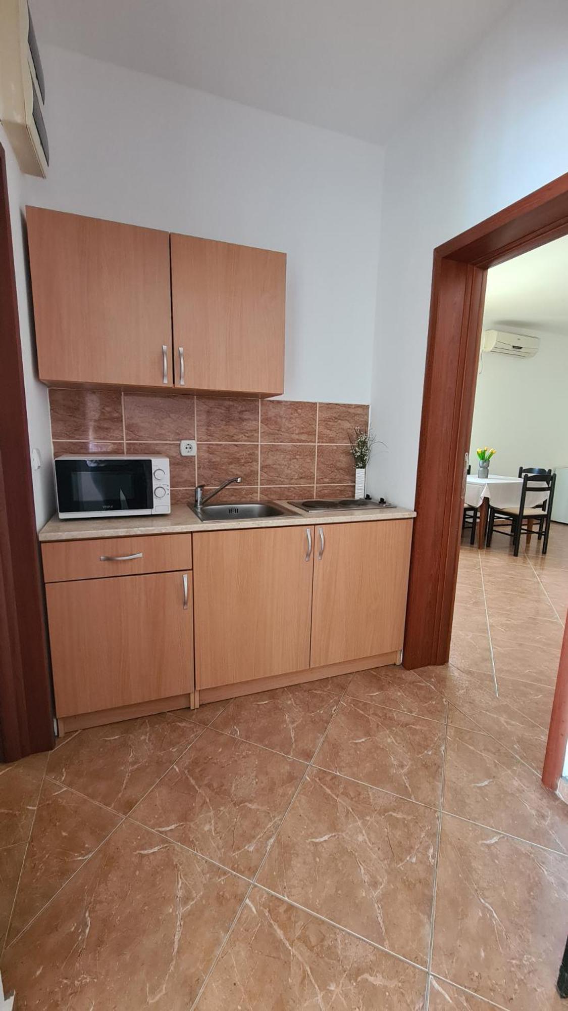 Apartments Mare Улцинь Экстерьер фото