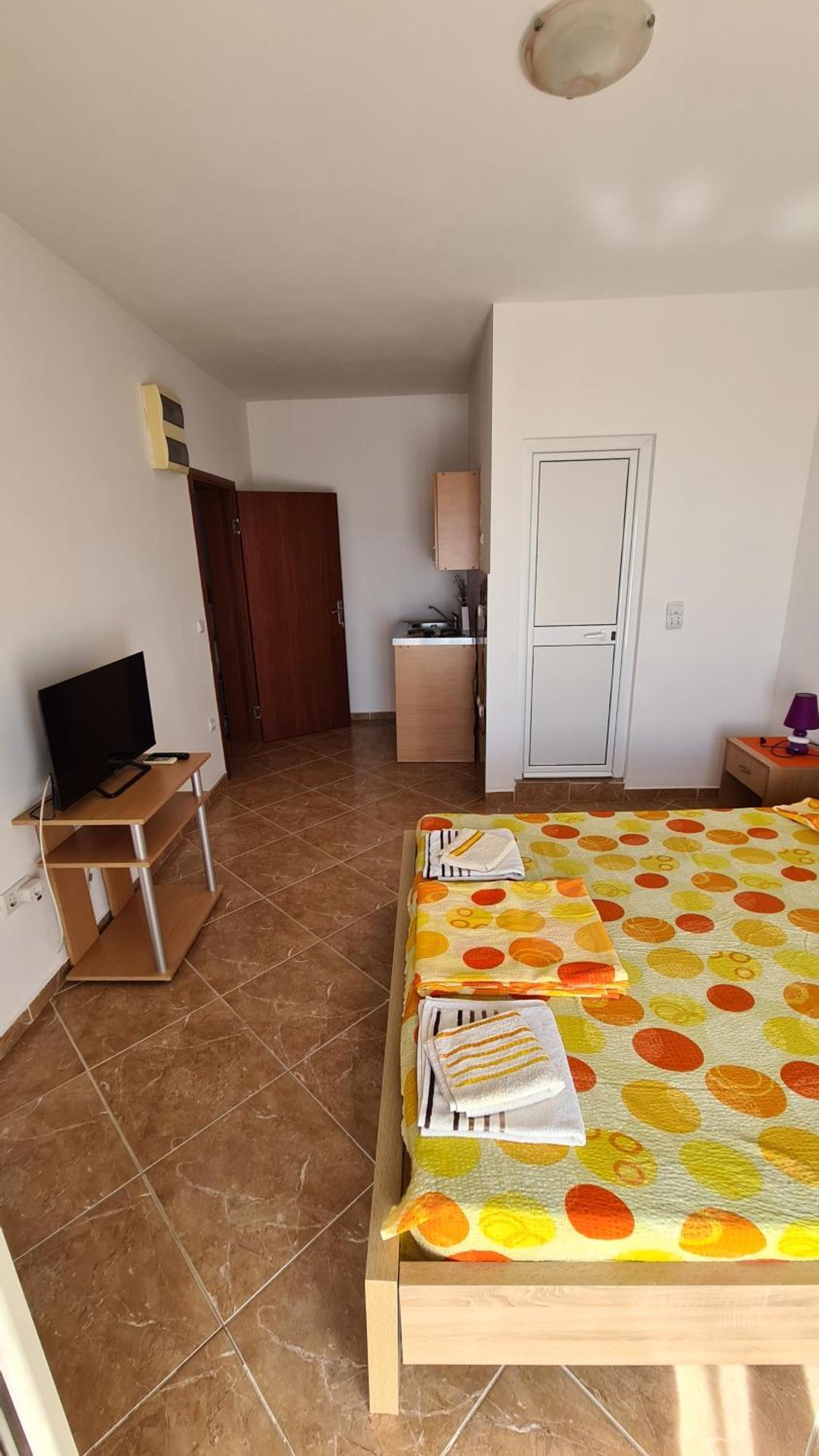 Apartments Mare Улцинь Экстерьер фото
