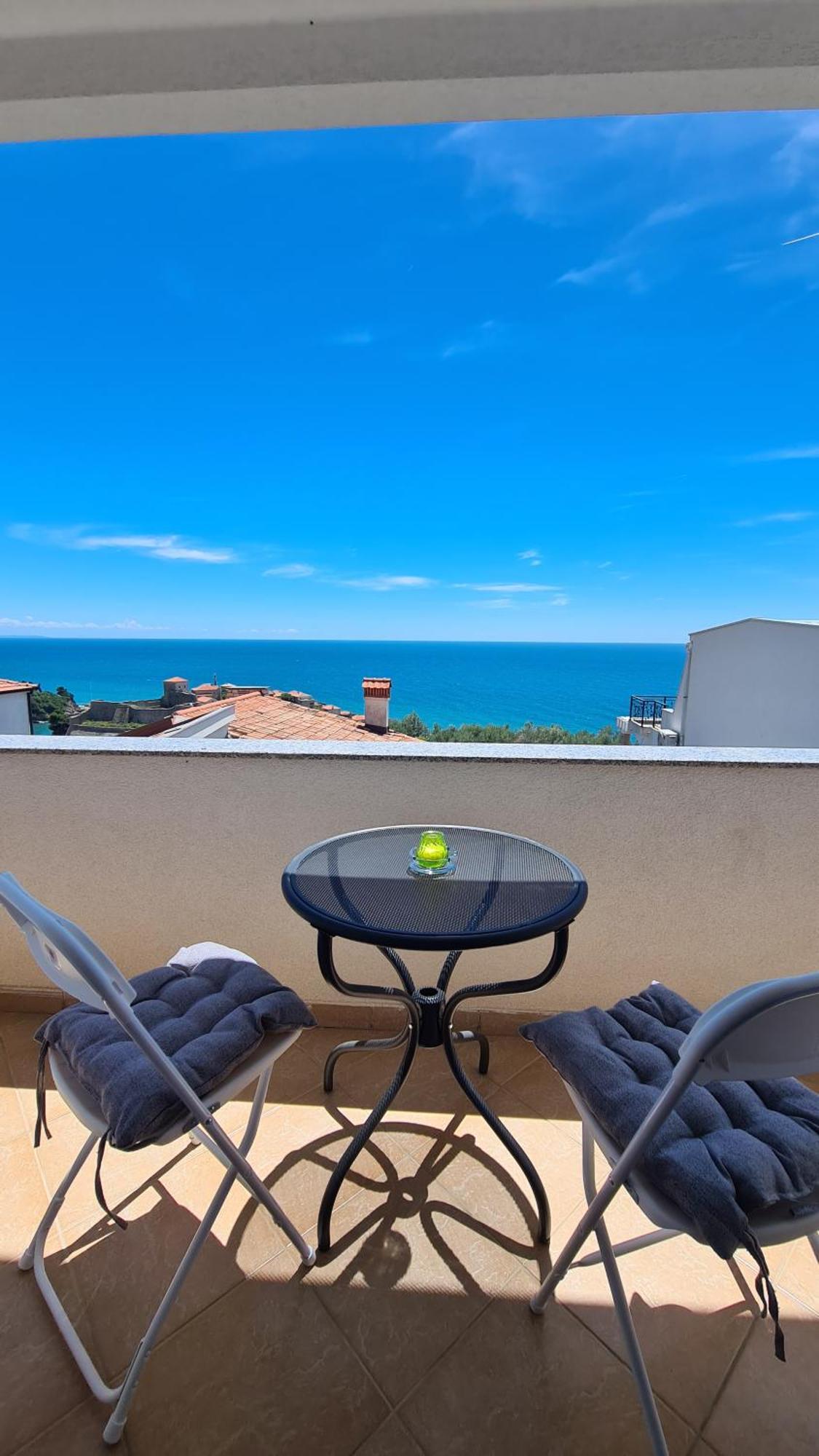 Apartments Mare Улцинь Экстерьер фото