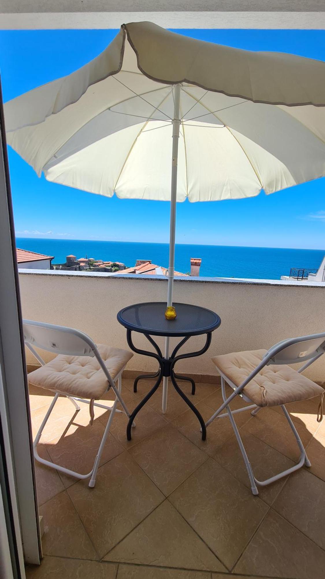 Apartments Mare Улцинь Экстерьер фото